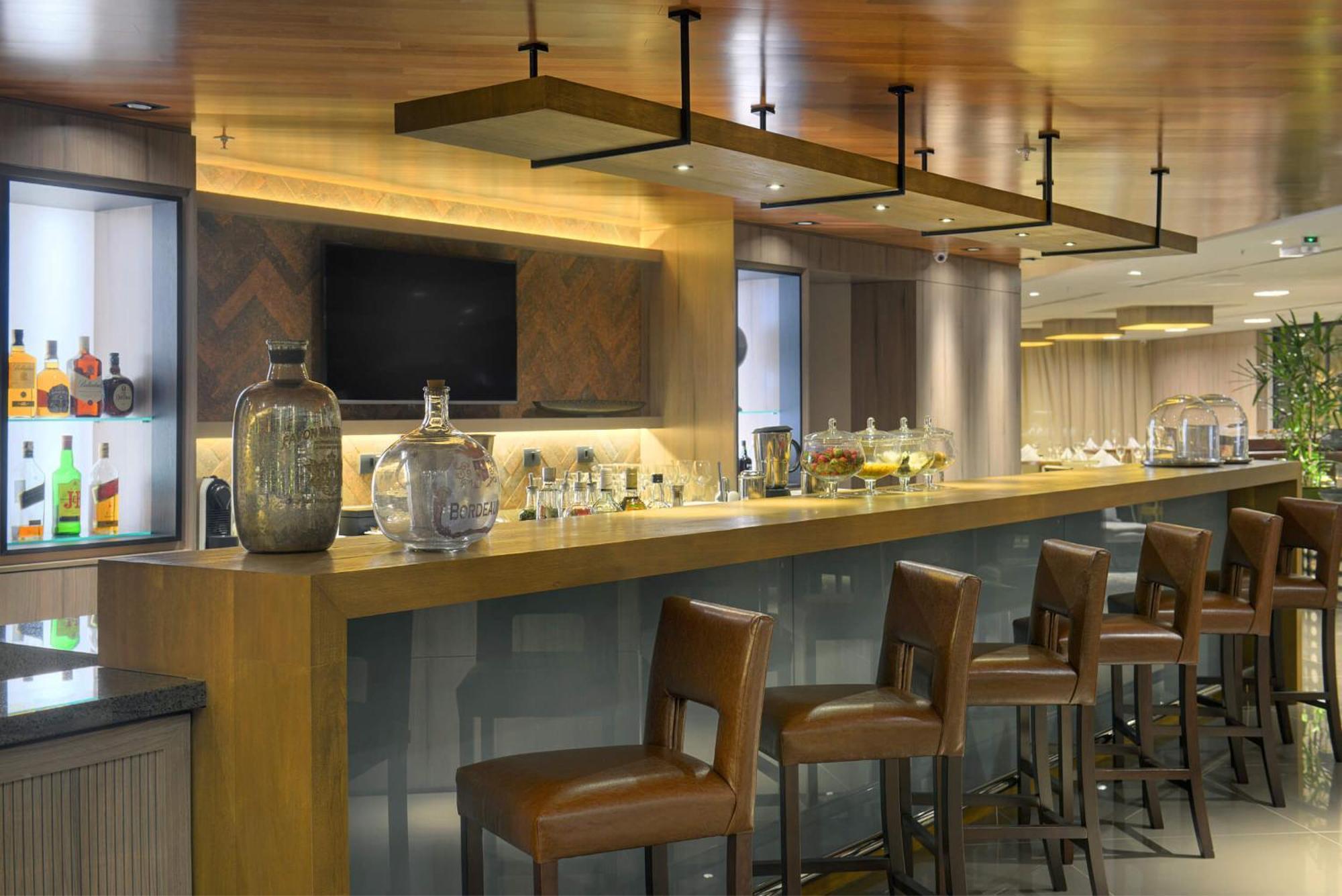 Deville Prime Campo Grande Campo Grande  Exterior foto The bar at the lounge